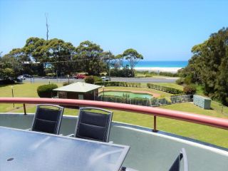 Fathoms 14 - Mollymook Apartment, Mollymook - 2