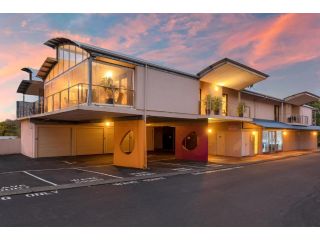 Sunset on Fearn Apartment, Margaret River Town - 1