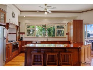 Federation home in town, close to lake & shops Guest house, Yarrawonga - 4