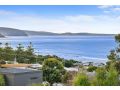 Fern Ocean Views Middle of Town WiFi and Pet Friendly Guest house, Lorne - thumb 11