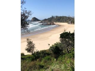 Fi's Beach House Apartment, Port Macquarie - 2