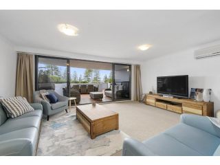 Flightdeck 101, 5-7 Clarence Street Apartment, Port Macquarie - 4