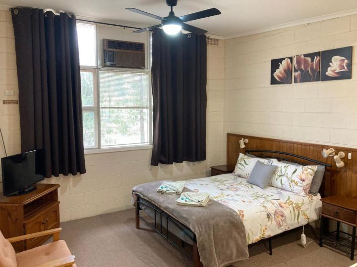 Flinders Ranges Motel - The Mill Hotel, Quorn - imaginea 12