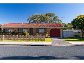 Flora Parade 6 Guest house, Tuncurry - 5
