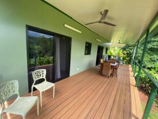 Mena Creek Flower House Guest house, Queensland - 4