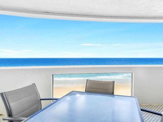 Focus Apartments Large 3 Bedroom Beachfront Apartment Apartment, Gold Coast - 1