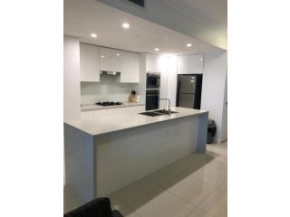 Four Bedroom Apartment Apartment, Sydney - 5