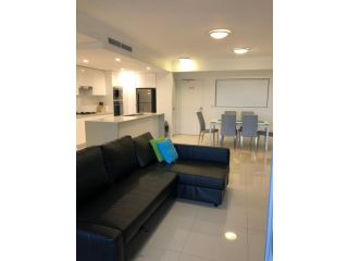 Four Bedroom Apartment Apartment, Sydney - 2