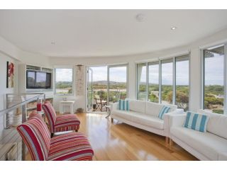 Four Kings 6 Guest house, Anglesea - 2