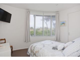 Four Kings 6 Guest house, Anglesea - 4