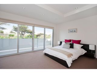 Four Kings Apartment - Deluxe 2br #3 Apartment, Anglesea - 3