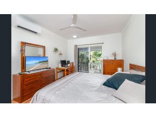 Modern 2 bedroom townhouse - Four Mile Beach Escapes Guest house, Port Douglas - 2