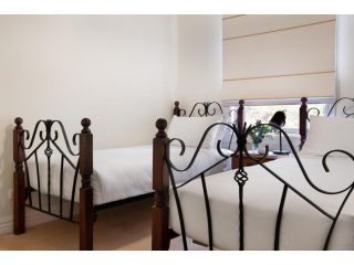 French Doors Guest house, Daylesford - 4
