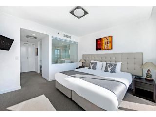 ULTIQA Freshwater Point Resort Hotel, Gold Coast - 1