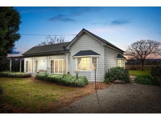 Fromelles Cottage- Secluded & Modern Country House Villa, Scone - 5