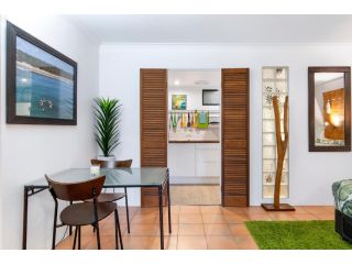 Funky, Central Studio Apartment, Noosa Heads - 1