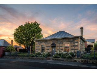 Fusilier Cottage: luxury boutique accommodation in Battery Point Villa, Hobart - 1