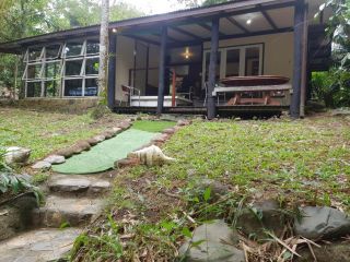 Gap Creek Retreat Guest house, Queensland - 4