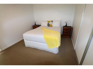 BLK Stays Guest House Deluxe Unit One Side Guest house, Queensland - 2