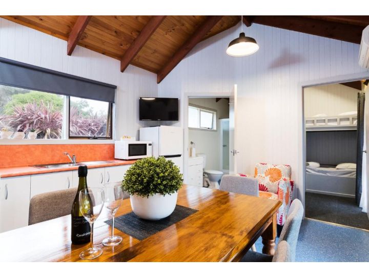 Gardens Caravan Park Campsite, Port Fairy - imaginea 15