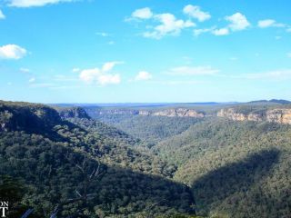Garland Park - 3 night weekends for price of 2 Guest house, Bundanoon - 5