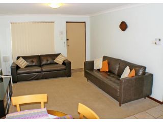 Geraldton Holiday Unit with free Netflix Apartment, Geraldton - 1