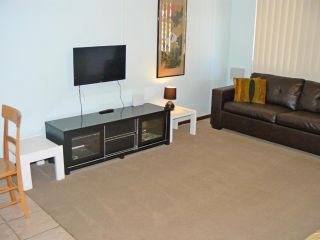 Geraldton Holiday Unit with free Netflix Apartment, Geraldton - 5