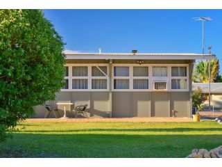 Getaway Villas Unit 38-9 - 1 Bedroom Separate Private Bathroom Villa, Exmouth - 3