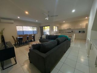 Gillen, Alice Springs Furnished 3 Bedroom 2 Bathroom Unit Apartment, Alice Springs - 4