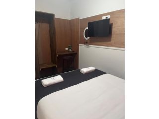 Gin Gin Budget Accommodation Hotel, Queensland - 5