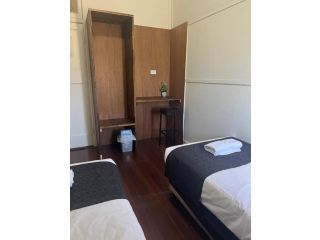 Gin Gin Budget Accommodation Hotel, Queensland - 2