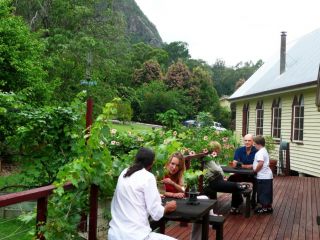 Glass House Mountains Ecolodge Hotel, Queensland - 4