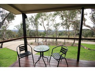 Glen Lough Cabins Chalet, Queensland - 2