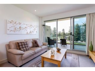Glenelg Holiday Apartments-Pier Apartment, Adelaide - 3