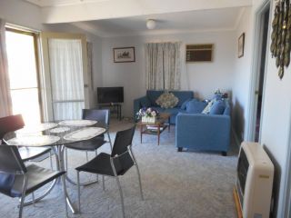 Glenfield Cottage Farm stay, Victoria - 1