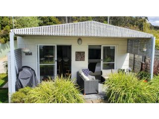 Goat Island Bungalow Guest house, Ulverstone - 1