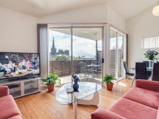 McKillop Geelong by Gold Star Stays Apartment, Geelong - 2