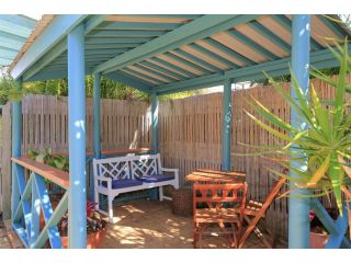 Golden Cane Bed & Breakfast Bed and breakfast, Bargara - 3