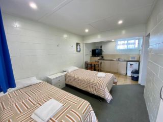 Golden Grain Motel Hotel, Queensland - 2