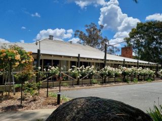 Golden Heritage Accommodation Hotel, Beechworth - 2