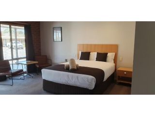 Golden Reef Motor Inn Hotel, Bendigo - 4