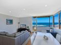 Golden Sands 1 - Absolute Beachfront Apartment, Blue Bay - thumb 2