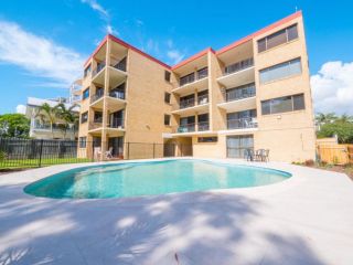 Golden Shores U7, 21 Landsborough Parade Apartment, Caloundra - 2