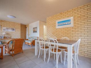 Golden Shores U7, 21 Landsborough Parade Apartment, Caloundra - 3