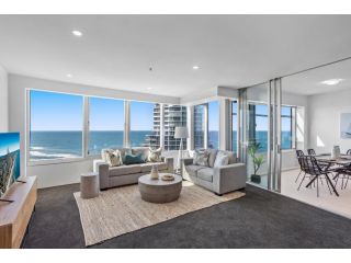 Gorgeous 2-Bed Oceanview Apartment with Pool Apartment, Gold Coast - 2
