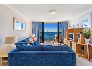 Gorgeous Harbourside with Stunning views! Apartment, Soldiers Point - 4