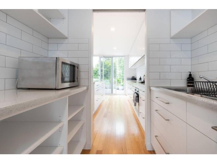 Gorgeous Heritage Home - 2 Minutes from Town Apartment, Kings Park - imaginea 8