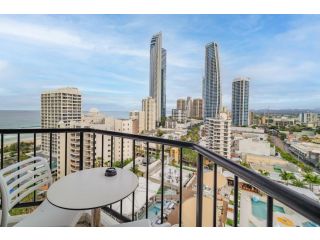 Gorgeous Private Suite with Balcony Hotel, Gold Coast - 1