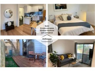 GORGEOUS SELF CONTAINED HOME Guest house, Sydney - 2