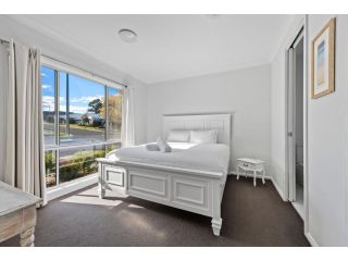 Grahlie House Iluka 1A Apartment, Narrawallee - 2